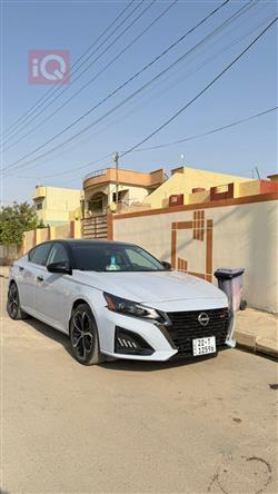 نيسان ألتيما